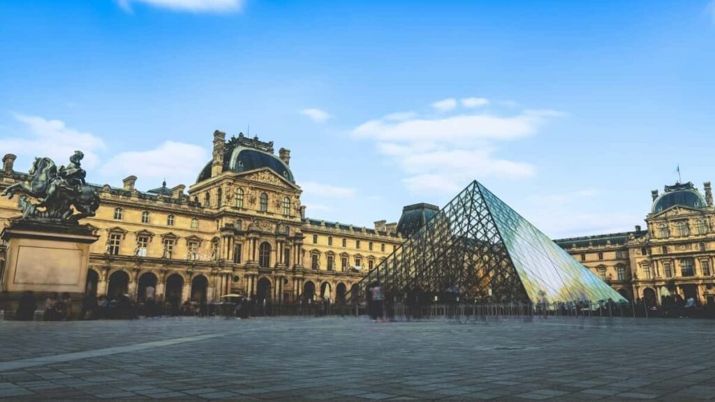 2025 France Instagram AllCategory Advertising Rate Card за North Macedonia