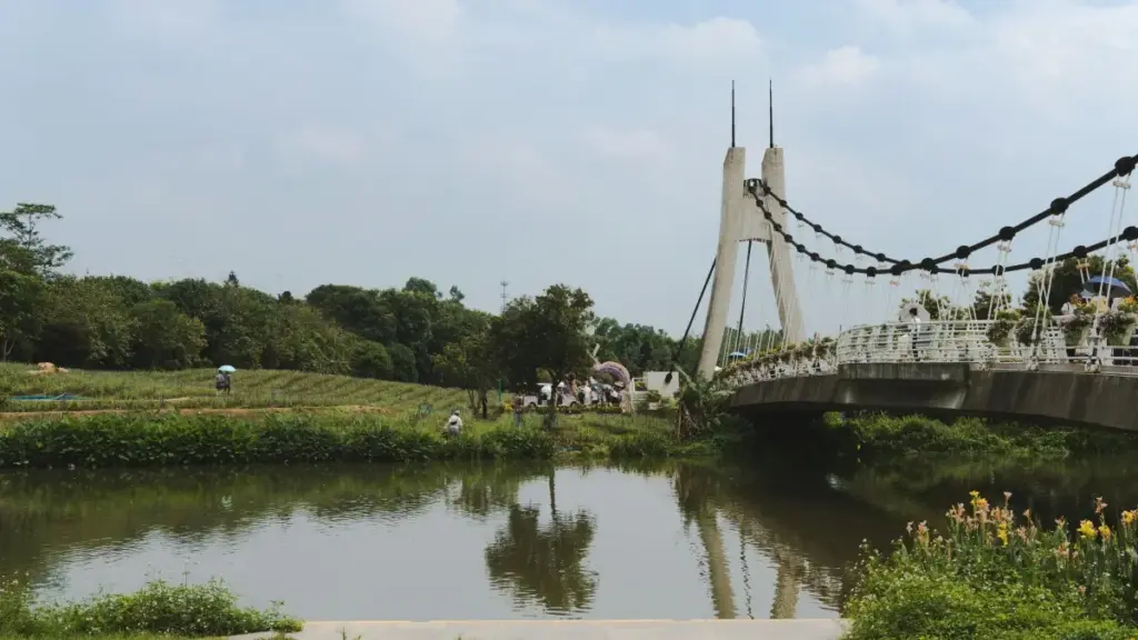 Практичен водич за креатори од Северна Македонија: стратешки пристапи, шаблони за пораки и чекор‑по‑чекор тактики за контакт со хрватски брендови на Discord и креирање song reaction видеа.