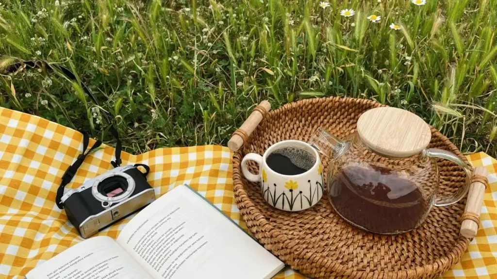 Практичен водич за македонски креатори: како да најдете, пристапите и да склучите брандирани туторијали со хрватски брендови користејќи WeChat и крос-платформски тактики.