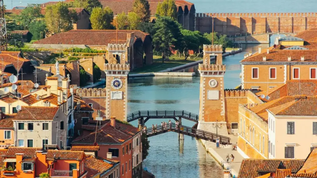 Практичен водич за маркетери од Северна Македонија: како да лоцирате и ангажирате Malaysia Douyin креатори за промоции на нови песни, со локални тактики, примери и ризици.