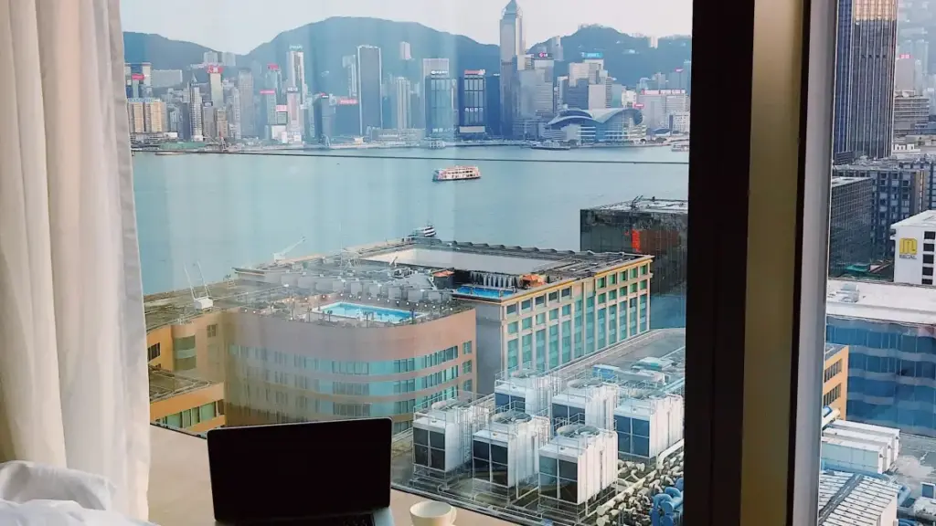 Практичен водич за креатори од Северна Македонија: како да им пријдеш на мексикански beauty бренди на TikTok, што да им понудиш и како да добиеш бриф.