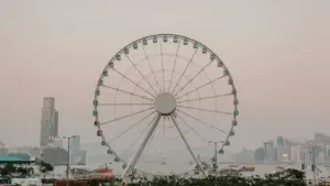 Практичен водич за креатори од Северна Македонија: чекори, канали и примерни пораки за да стигнете до брендови во Саудијска Арабија кои рекламираат на Hulu и да поделите ограничени кодови за попуст.